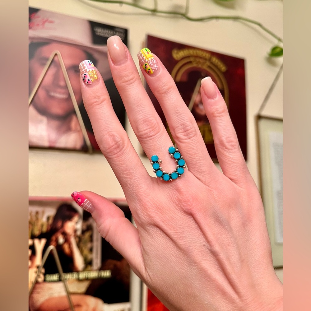 🩵 Turquoise Horseshoe Ring, Sterling Silver, Size 7, New with Original Blue Box - Picture 14 of 15